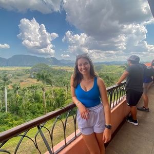 Meet your Posher, Wesley Anne